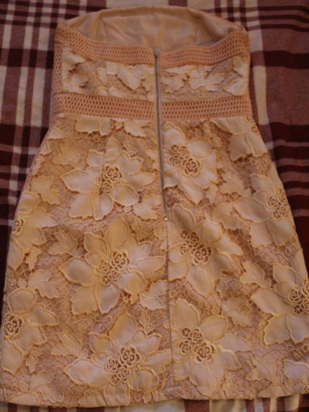 Lovers + Friends Peach/Pink Strapless Floral Lace Overlay Dress Size Small - Picture 3 of 6